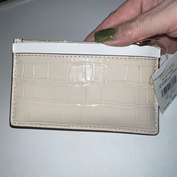 Michael Kors Cream Card Holder - Picture 3 of 5